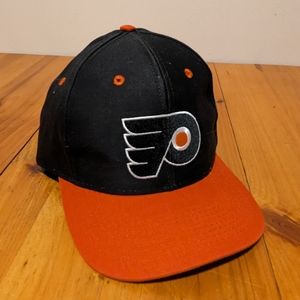 Vintage Philadelphia Flyers NHL Logo 7 snapback hat